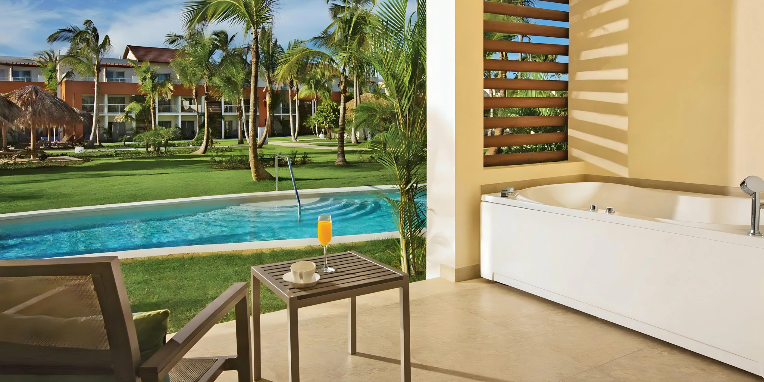 Breathless Punta Cana Patio